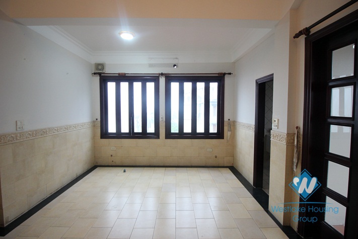 Lakeside house for rent in Trich Sai, Tay Ho, Ha Noi